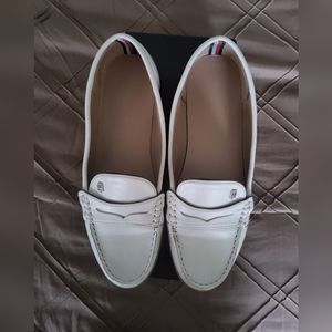 Tommy Hilfiger White Women's Kaia Loafer